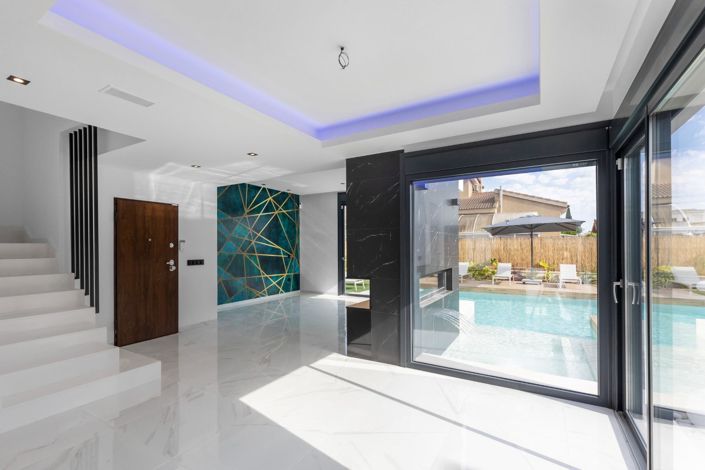 Image No.29-3 Bed Villa for sale