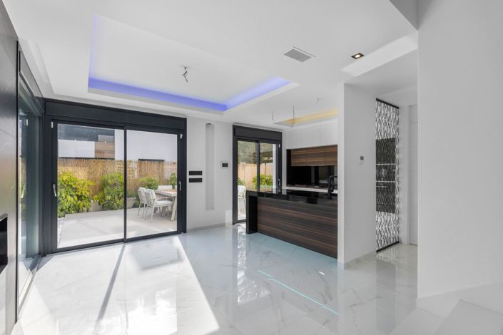 Image No.45-3 Bed Villa for sale