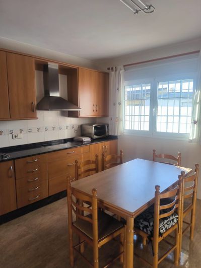 Image No.16-4 Bed Townhouse for sale