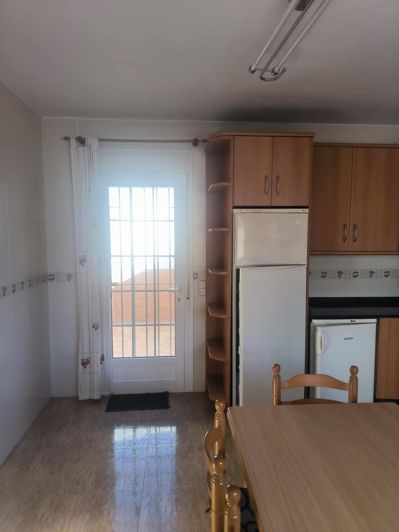 Image No.17-4 Bed Townhouse for sale