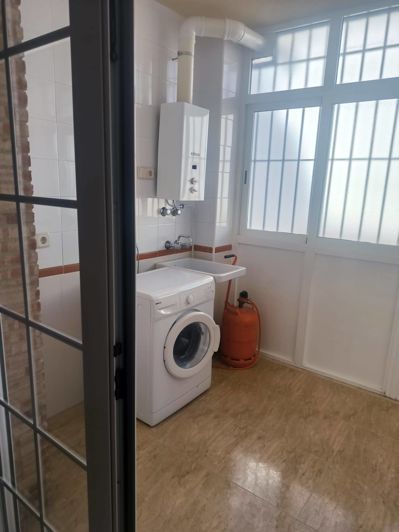 Image No.19-4 Bed Townhouse for sale