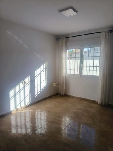 Image No.24-4 Bed Townhouse for sale