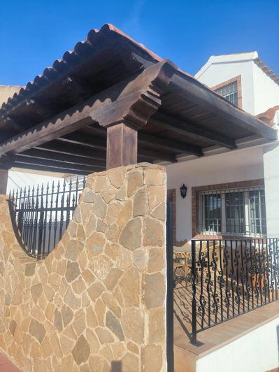 Image No.3-4 Bed Townhouse for sale