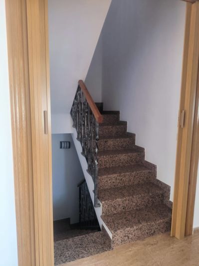 Image No.32-4 Bed Townhouse for sale