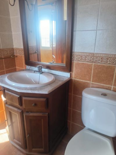 Image No.40-4 Bed Townhouse for sale