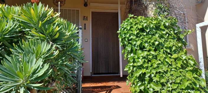 Image No.20-3 Bed Townhouse for sale