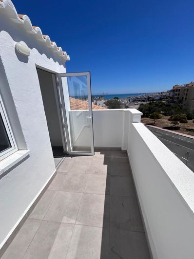 Image No.24-3 Bed House for sale