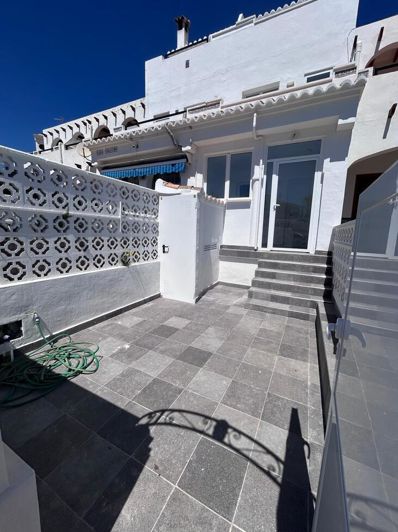 Image No.32-3 Bed House for sale