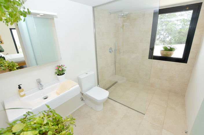 Image No.12-3 Bed House for sale