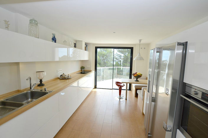 Image No.15-3 Bed House for sale