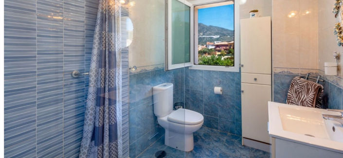 Image No.13-8 Bed House for sale