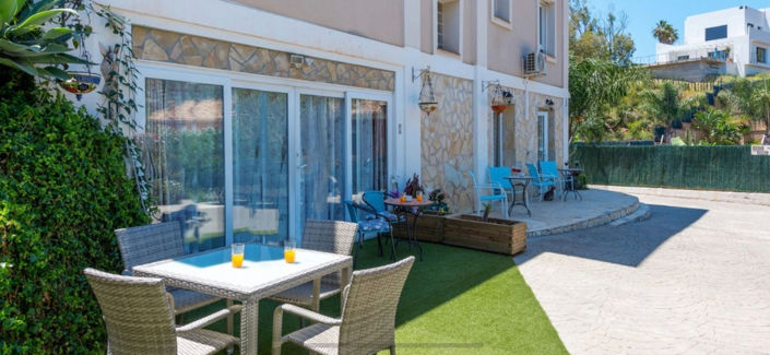 Image No.21-8 Bed House for sale