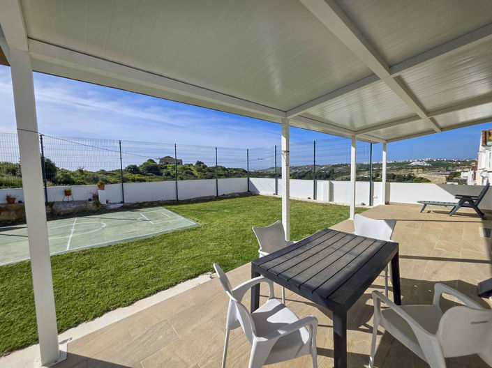 Image No.9-2 Bed Townhouse for sale