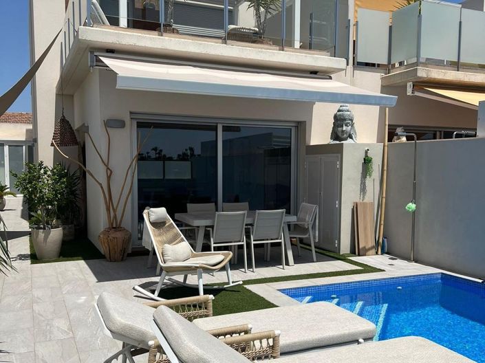 Image No.10-3 Bed Villa for sale