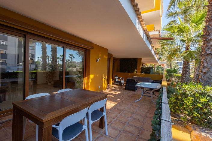 Image No.5-2 Bed House for sale