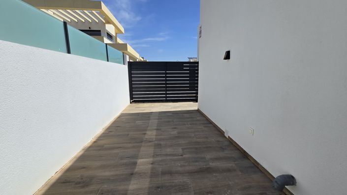 Image No.16-3 Bed Villa for sale
