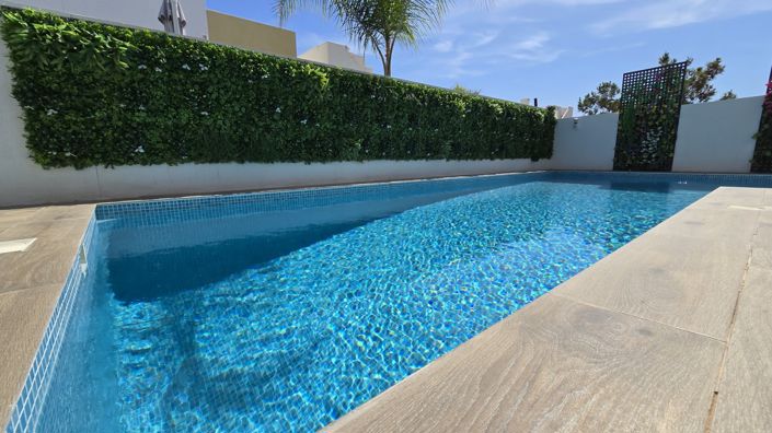 Image No.2-3 Bed Villa for sale