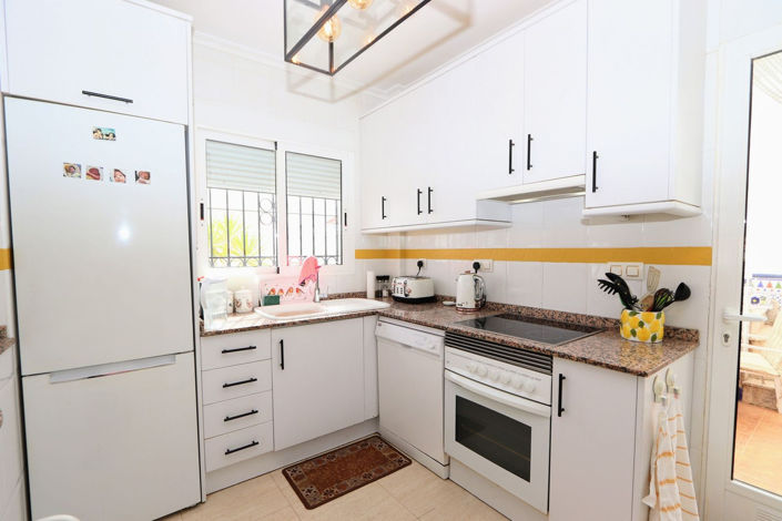 Image No.10-2 Bed House for sale