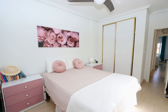 Image No.16-2 Bed House for sale