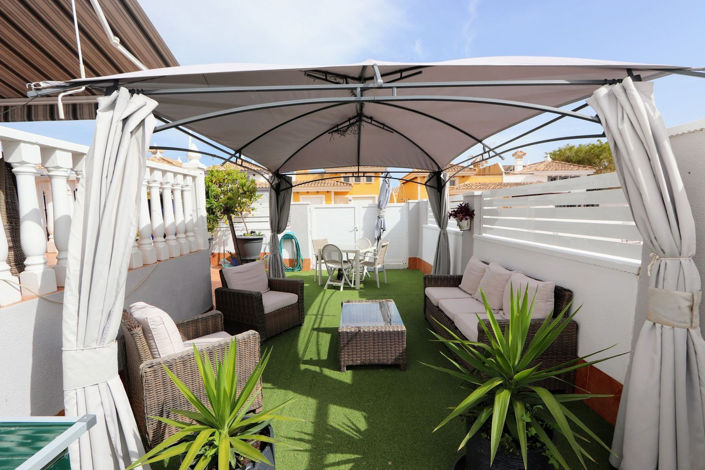 Image No.17-2 Bed House for sale