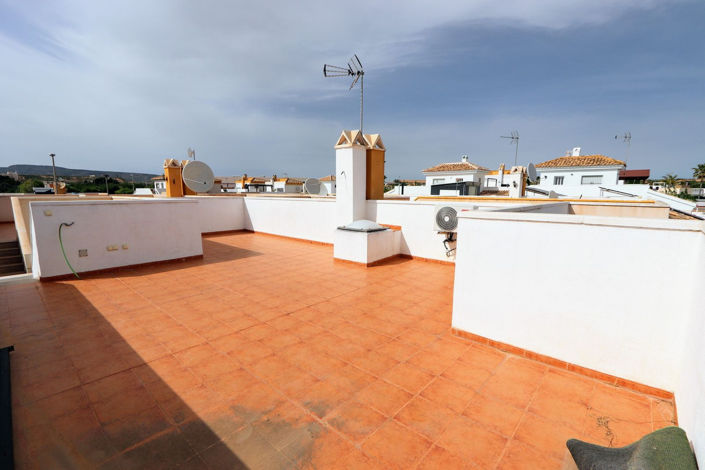 Image No.31-2 Bed House for sale