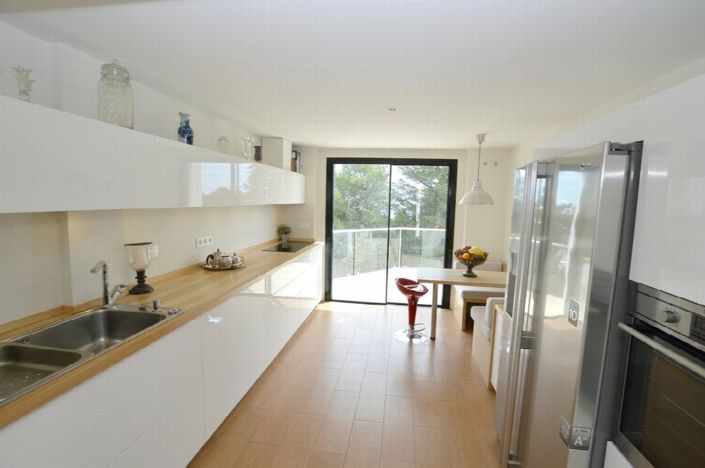 Image No.15-3 Bed Villa for sale