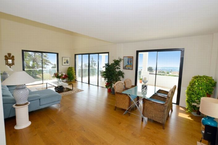 Image No.4-3 Bed Villa for sale