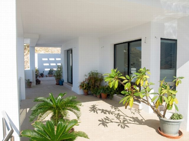 Image No.47-3 Bed Villa for sale