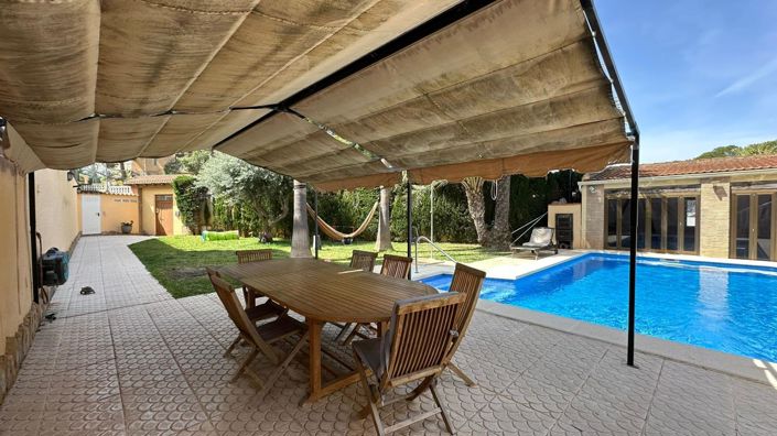 Image No.18-4 Bed Villa for sale