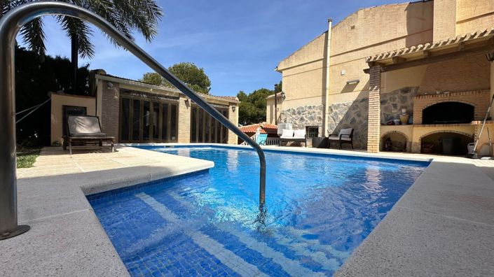 Image No.27-4 Bed Villa for sale