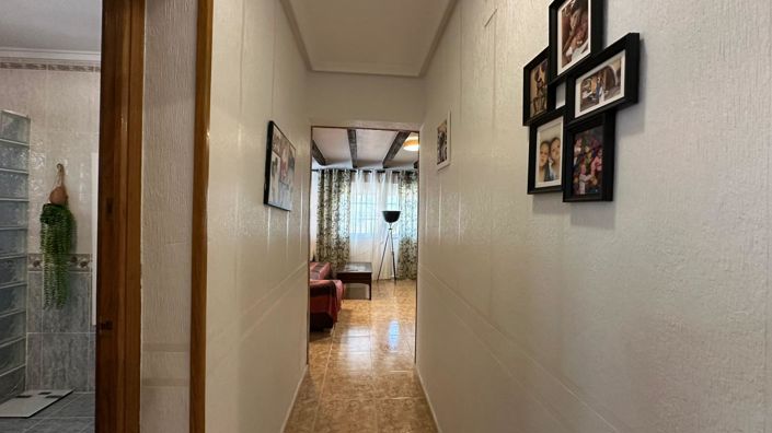 Image No.40-4 Bed Villa for sale