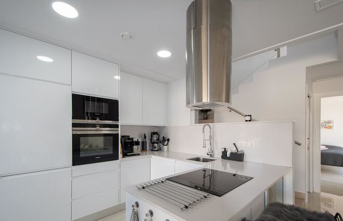 Image No.5-3 Bed Townhouse for sale