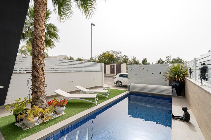 Image No.14-3 Bed Villa for sale