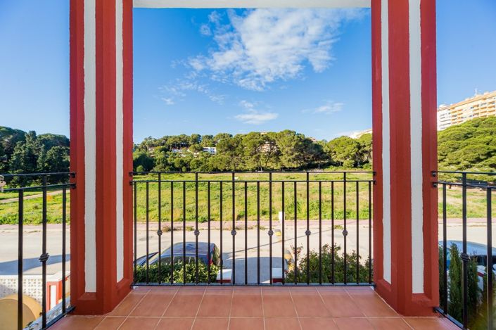 Image No.23-4 Bed Duplex for sale