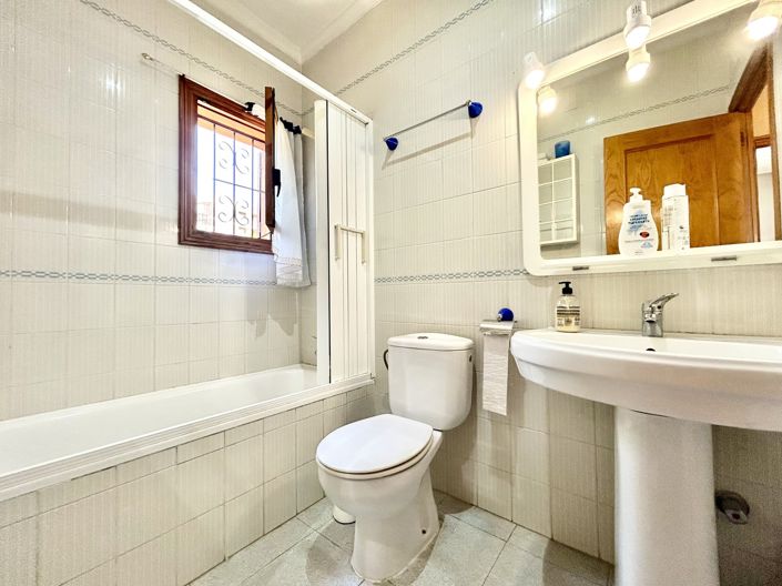 Image No.21-3 Bed Villa for sale