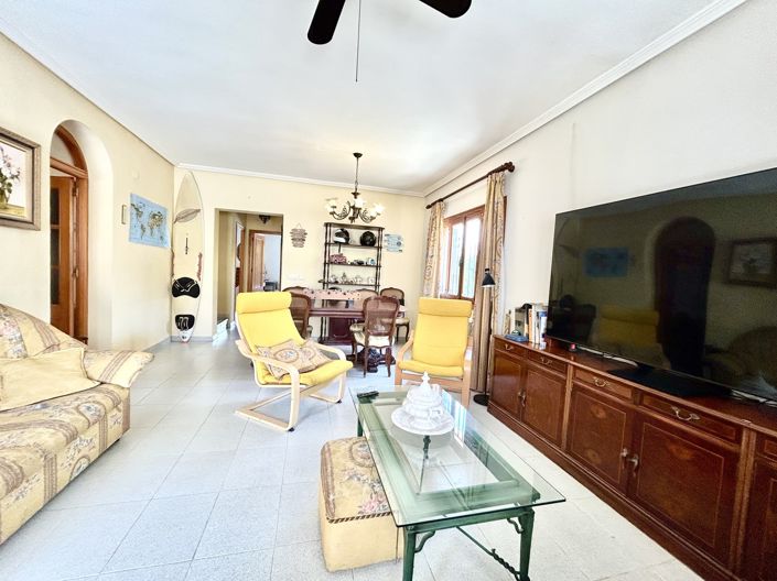 Image No.8-3 Bed Villa for sale