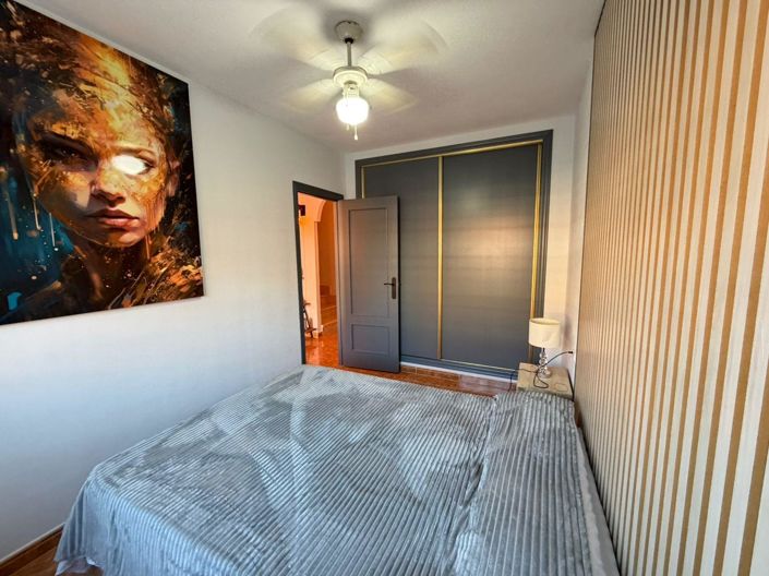 Image No.15-3 Bed House for sale