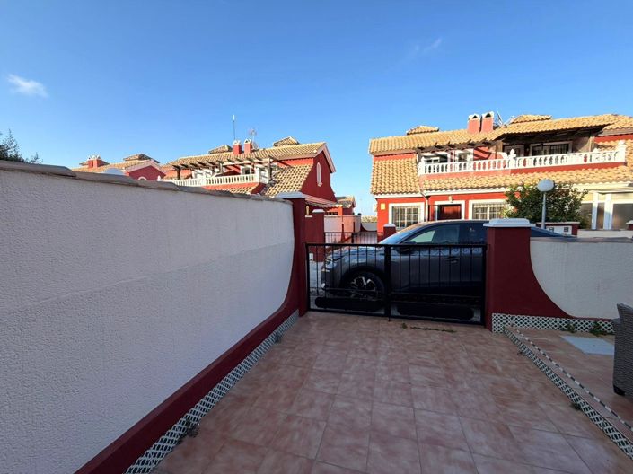 Image No.22-3 Bed House for sale