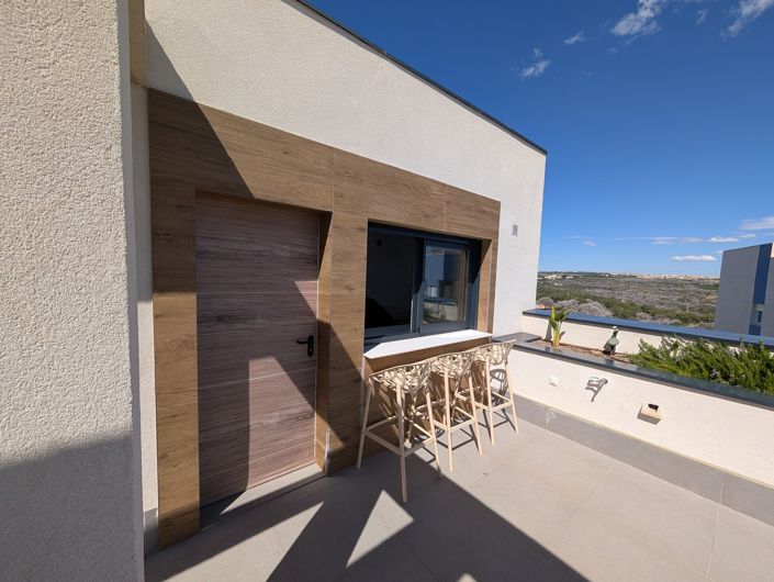 Image No.26-2 Bed Property for sale