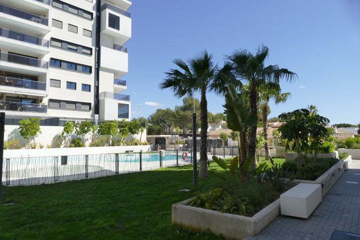 Image No.28-2 Bed Property for sale