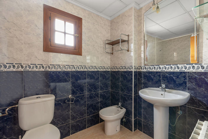 Image No.22-4 Bed Villa for sale