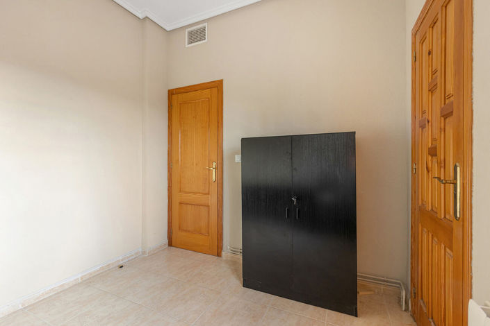 Image No.26-4 Bed Villa for sale