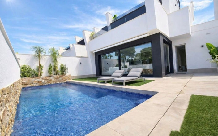 Image No.8-3 Bed House for sale