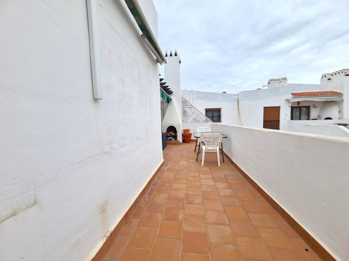 Image No.10-3 Bed Villa for sale