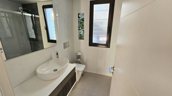 Image No.24-2 Bed Villa for sale