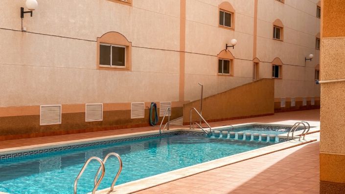 Image No.31-3 Bed Property for sale