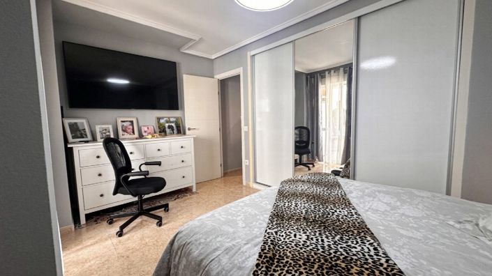 Image No.9-3 Bed Property for sale