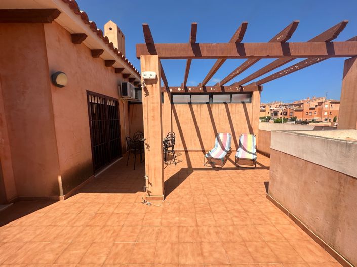 Image No.11-3 Bed House for sale