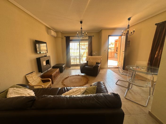 Image No.17-3 Bed House for sale