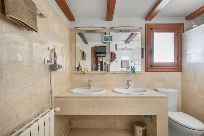 Image No.23-3 Bed Villa for sale
